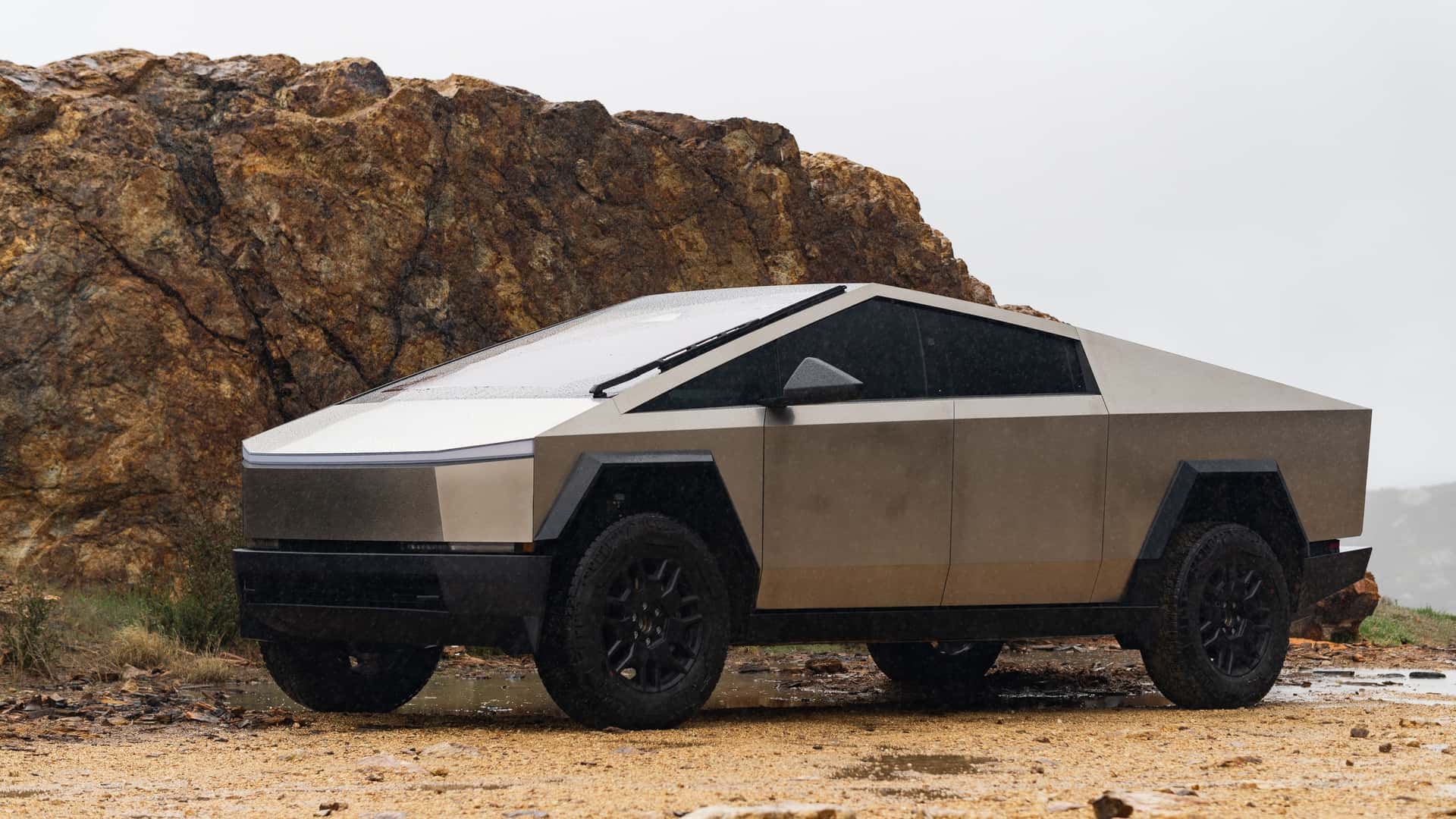 The Exoskeleton Evolution: Armor, Utility, and the Sovereignty of the 2026 Cybertruck