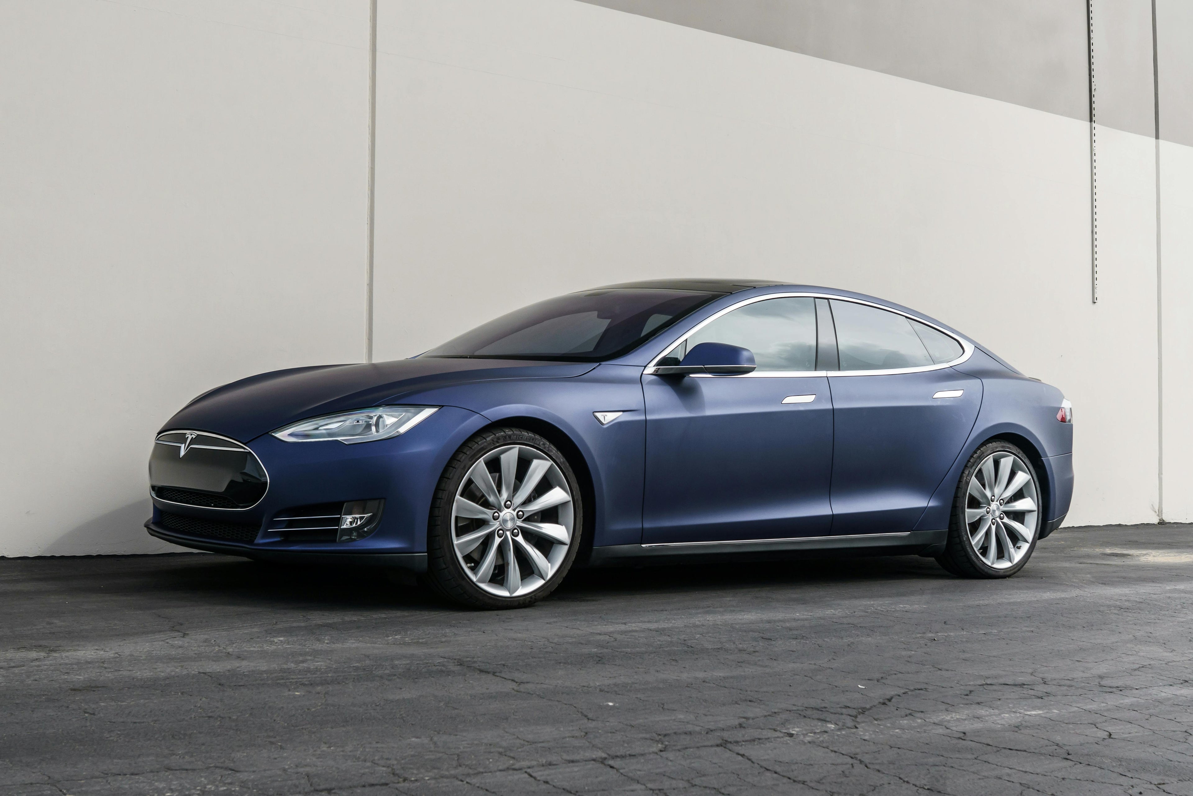 Why Tesla Owners in 2026 Are Adding Dashboard Displays: A Must-Have Upgrade in the FSD Era