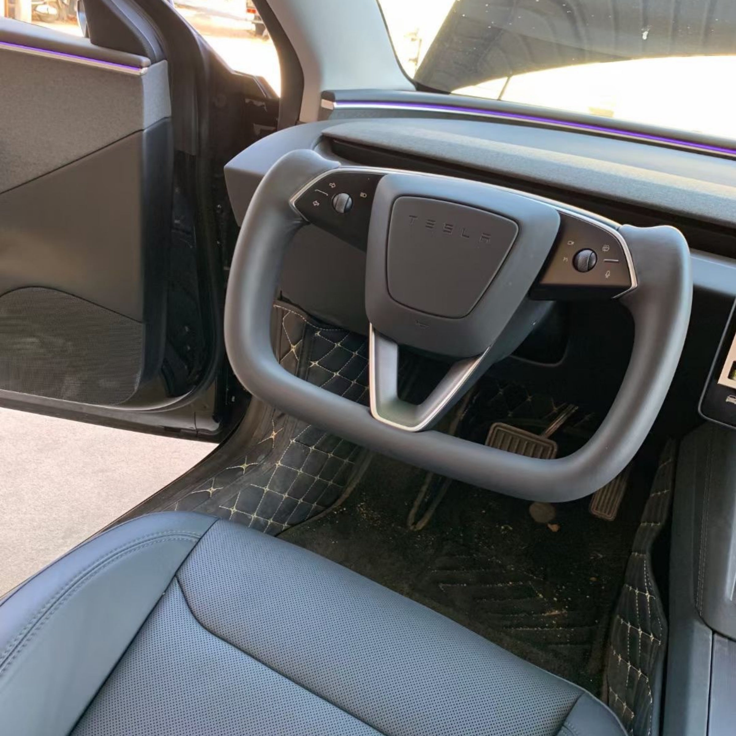 CUTIM Yoke Plaid Steering Wheel for Model 3 Highland Model Y Juniper