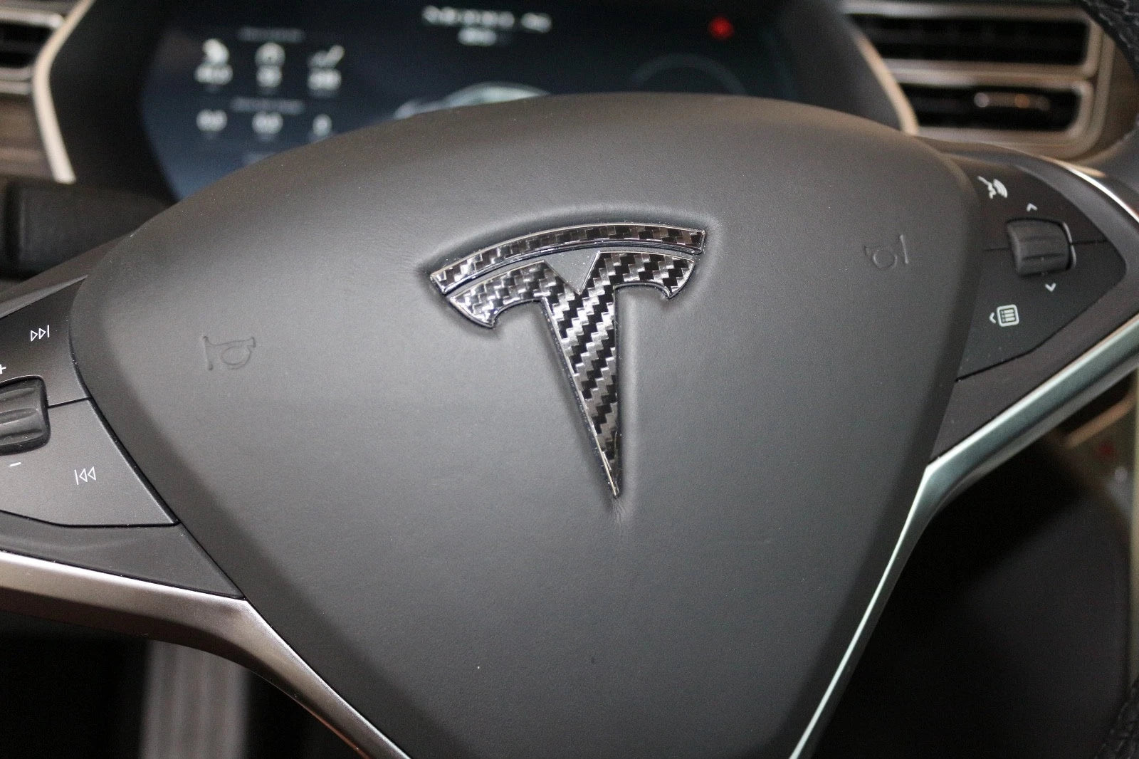 Real Carbon Fiber Steering Wheel Logo Cover for Tesla Model 3 / Y